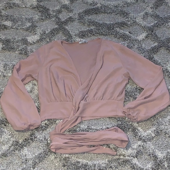 FASHION NOVA Blush Pink tie up blouse - Picture 6 of 6